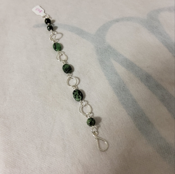 🇨🇦Artisan Circle Bracelet Sterling silver With Green Stones - Picture 1 of 8